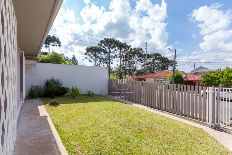 Foto 3 de Casa com 3 Quartos à venda, 200m² em Novo Mundo, Curitiba