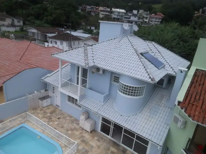 Foto 1 de Casa com 3 Quartos à venda, 304m² em Ponta de Baixo, São José