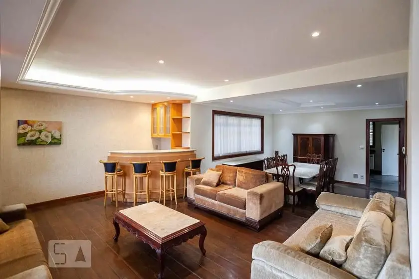 Foto 1 de Casa com 3 Quartos para alugar, 170m² em Santa Efigênia, Belo Horizonte
