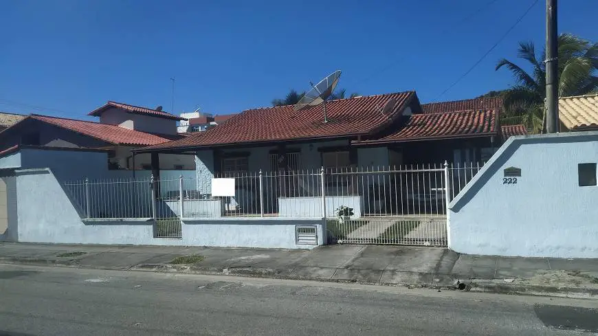 Foto 1 de Casa com 4 Quartos à venda, 250m² em Balneário Remanso, Rio das Ostras