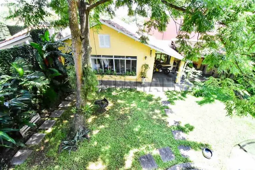 Foto 1 de Casa com 4 Quartos à venda, 434m² em Jardim América, São Paulo