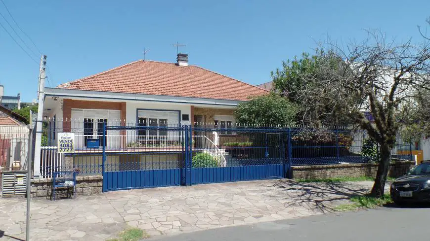 Foto 1 de Casa com 4 Quartos para alugar, 500m² em Jardim Lindóia, Porto Alegre