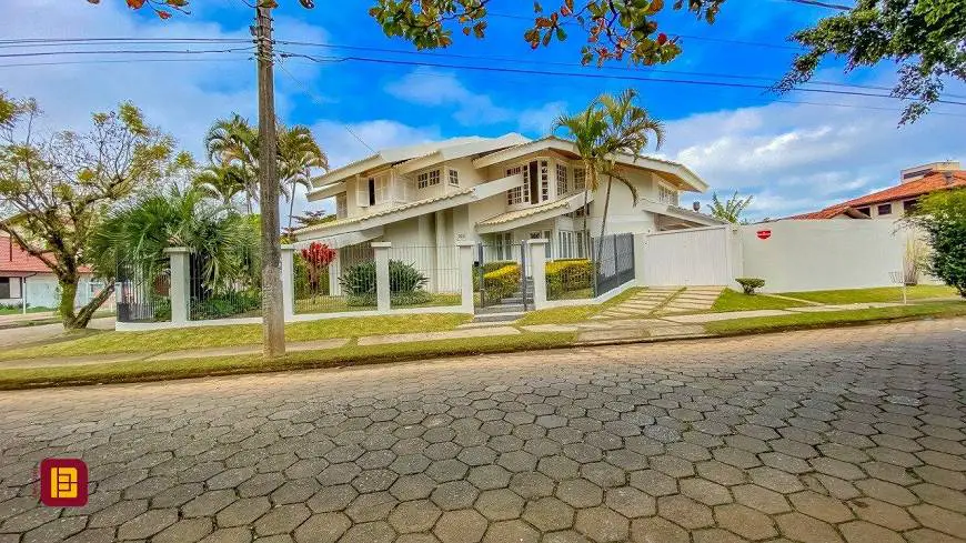 Foto 2 de Casa com 4 Quartos à venda, 330m² em Santa Mônica, Florianópolis