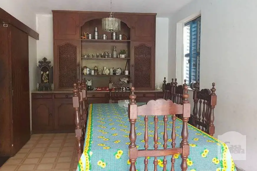 Foto 3 de Casa com 6 Quartos à venda, 375m² em São Lucas, Belo Horizonte