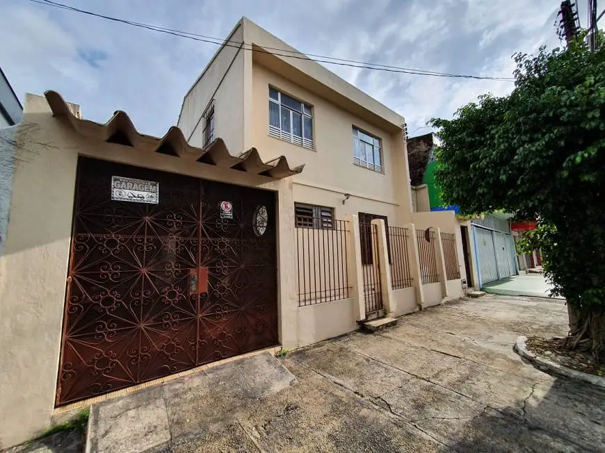 Foto 1 de Casa com 6 Quartos à venda, 312m² em Umarizal, Belém