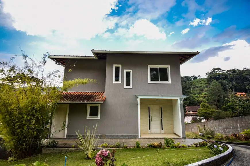 Foto 1 de Casa de Condomínio com 3 Quartos à venda, 164m² em Barra do Imbuí, Teresópolis