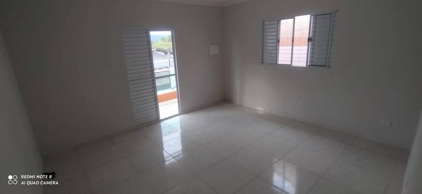 Foto 2 de Sobrado com 3 Quartos à venda, 220m² em Vila Caicara, Praia Grande