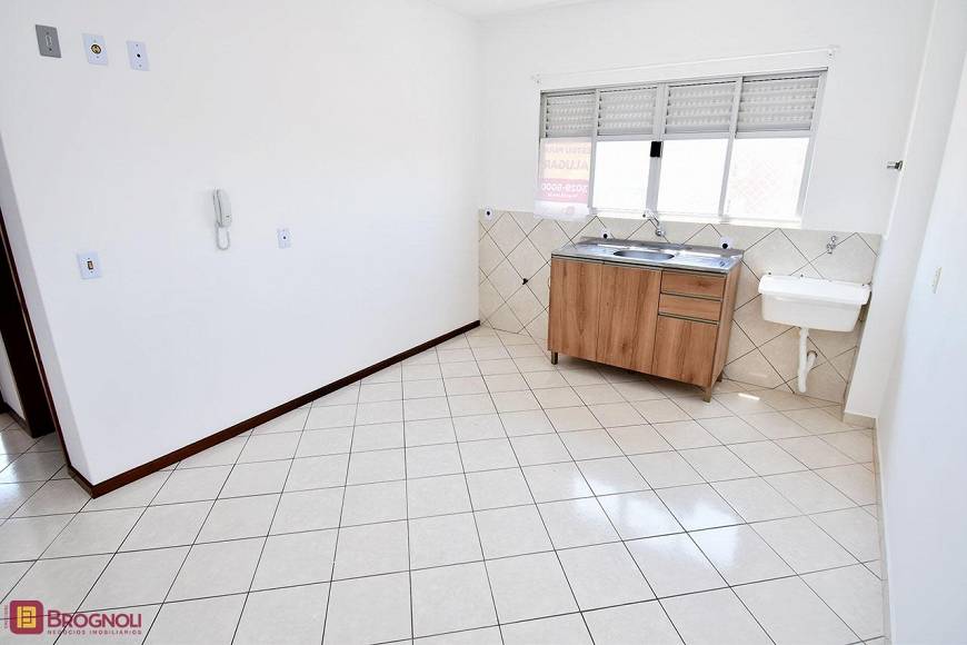 Foto 3 de Apartamento com 1 Quarto para alugar, 32m² em Barreiros, São José