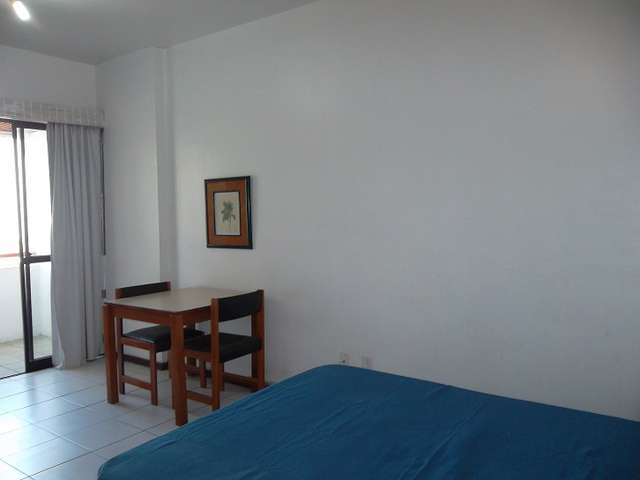 Foto 3 de Apartamento com 1 Quarto para alugar, 40m² em Candeal, Salvador