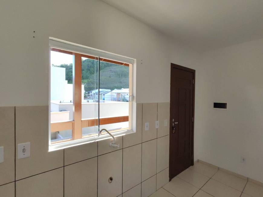 Foto 3 de Apartamento com 2 Quartos para alugar, 31m² em Bom Retiro, Joinville