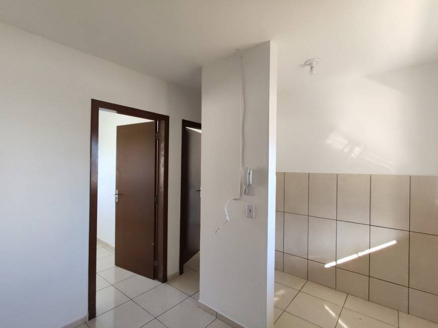 Foto 4 de Apartamento com 2 Quartos para alugar, 31m² em Bom Retiro, Joinville