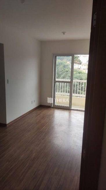 Foto 1 de Apartamento com 2 Quartos para alugar, 54m² em Campestre, Santo André
