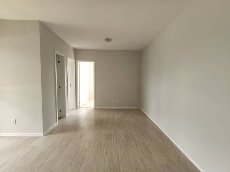 Foto 4 de Apartamento com 2 Quartos para alugar, 62m² em Glória, Joinville
