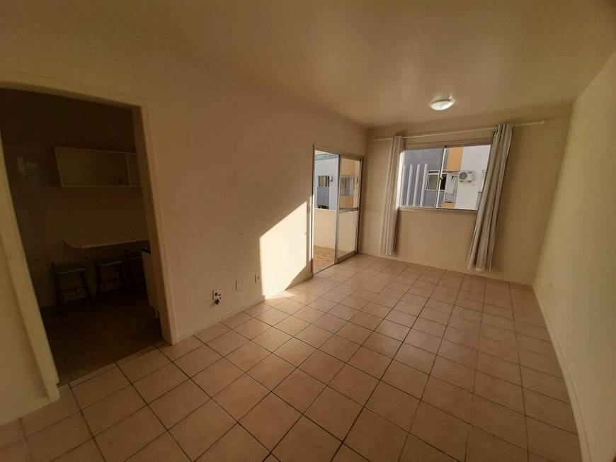 Foto 1 de Apartamento com 2 Quartos para alugar, 70m² em Trindade, Florianópolis