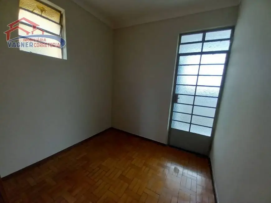 Foto 1 de Apartamento com 3 Quartos para alugar, 80m² em Bairro da Cruz, Lorena