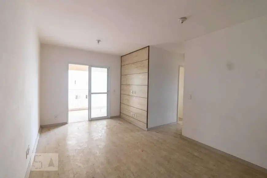 Foto 1 de Apartamento com 3 Quartos para alugar, 75m² em Campestre, Santo André