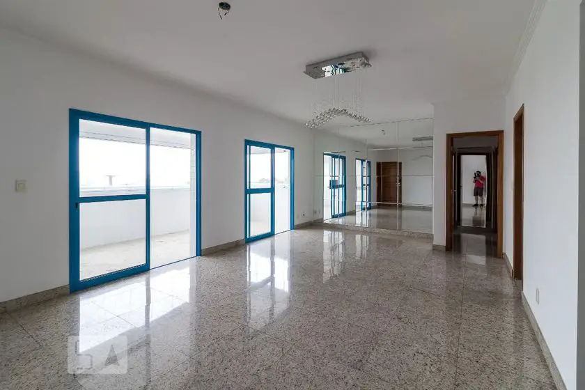 Foto 2 de Apartamento com 3 Quartos para alugar, 160m² em Jardim Avelino, São Paulo