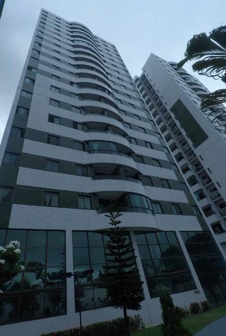 Foto 1 de Apartamento com 3 Quartos para alugar, 68m² em Madalena, Recife