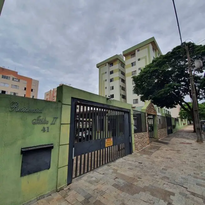 Foto 1 de Apartamento com 3 Quartos para alugar, 60m² em Vila Marumby, Maringá