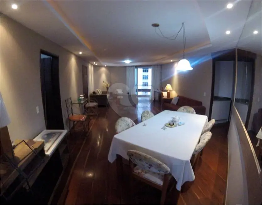 Foto 1 de Apartamento com 4 Quartos à venda, 144m² em Barra, Salvador