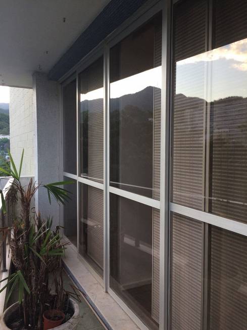 Foto 3 de Apartamento com 4 Quartos para alugar, 150m² em Leblon, Rio de Janeiro
