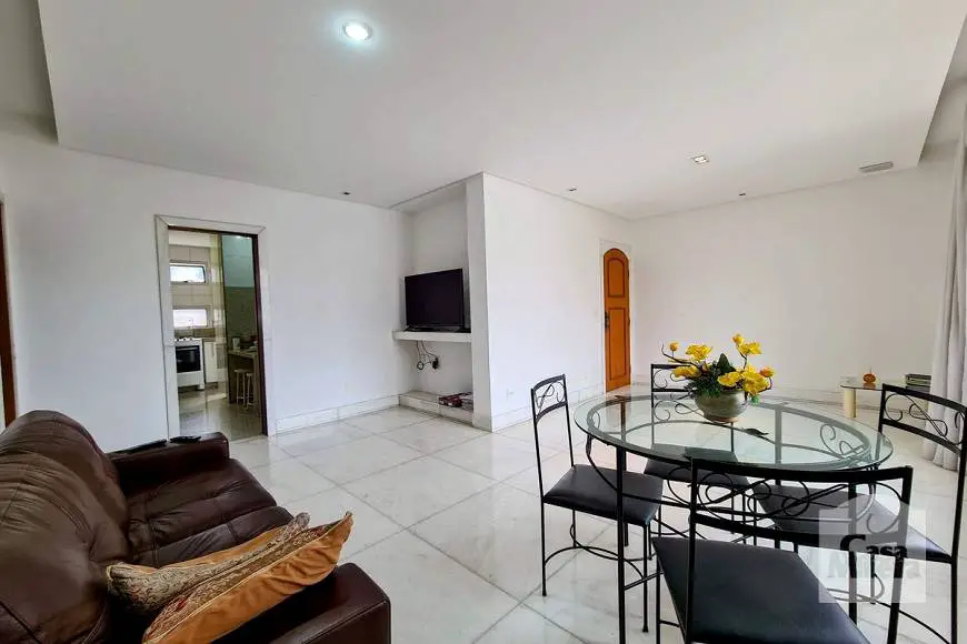Foto 1 de Apartamento com 4 Quartos à venda, 120m² em Santa Efigênia, Belo Horizonte