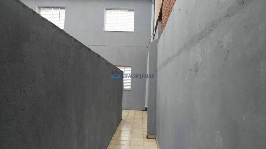 Foto 1 de Casa com 2 Quartos para alugar, 80m² em Cidade Domitila, São Paulo