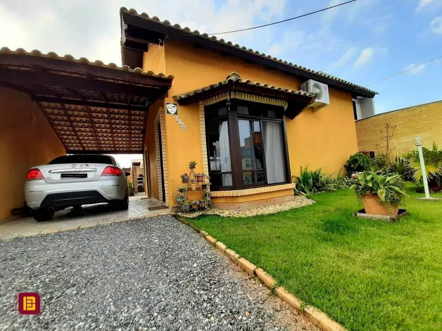 Foto 1 de Casa com 2 Quartos à venda, 124m² em Ipiranga, São José
