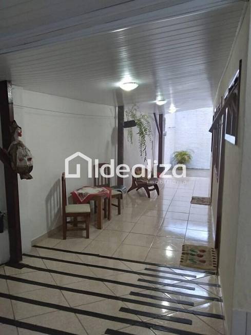 Foto 1 de Casa com 2 Quartos à venda, 200m² em Santa Cecília, Teresópolis