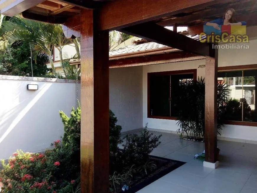 Foto 1 de Casa com 3 Quartos à venda, 150m² em Centro, Rio das Ostras
