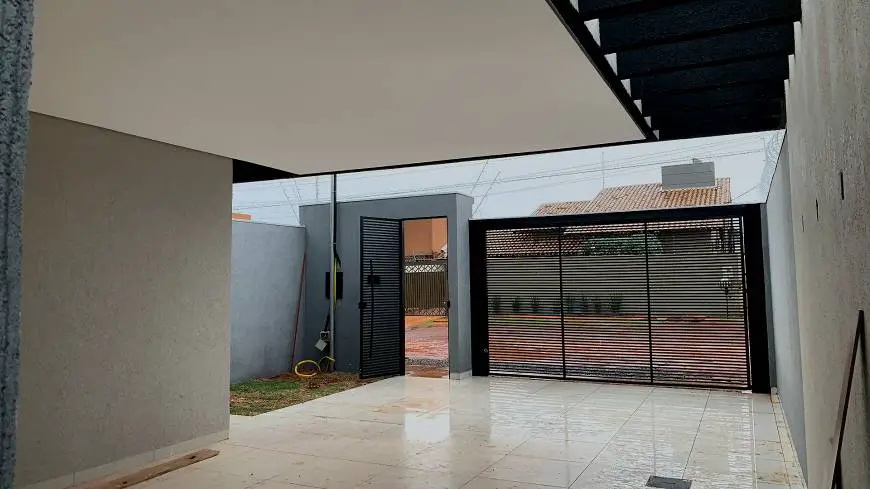 Foto 2 de Casa com 3 Quartos à venda, 117m² em Parque Residencial Rita Vieira, Campo Grande