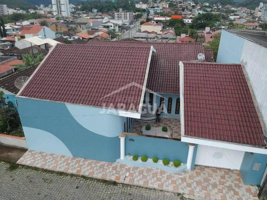 Foto 3 de Casa com 3 Quartos à venda, 350m² em Vila Lenzi, Jaraguá do Sul
