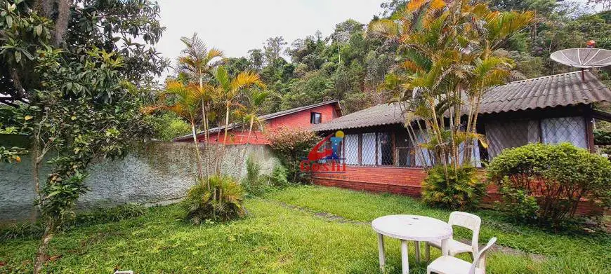 Foto 1 de Casa com 4 Quartos à venda, 114m² em Cascata Guarani, Teresópolis