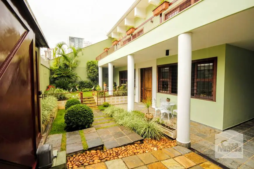 Foto 1 de Casa com 4 Quartos à venda, 320m² em Gutierrez, Belo Horizonte