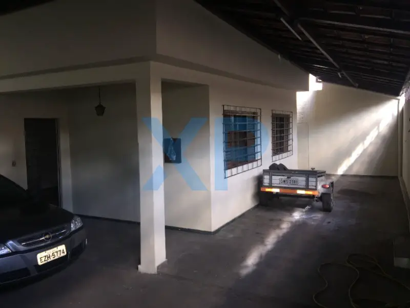 Foto 1 de Casa com 4 Quartos à venda, 200m² em Porto Velho, Divinópolis