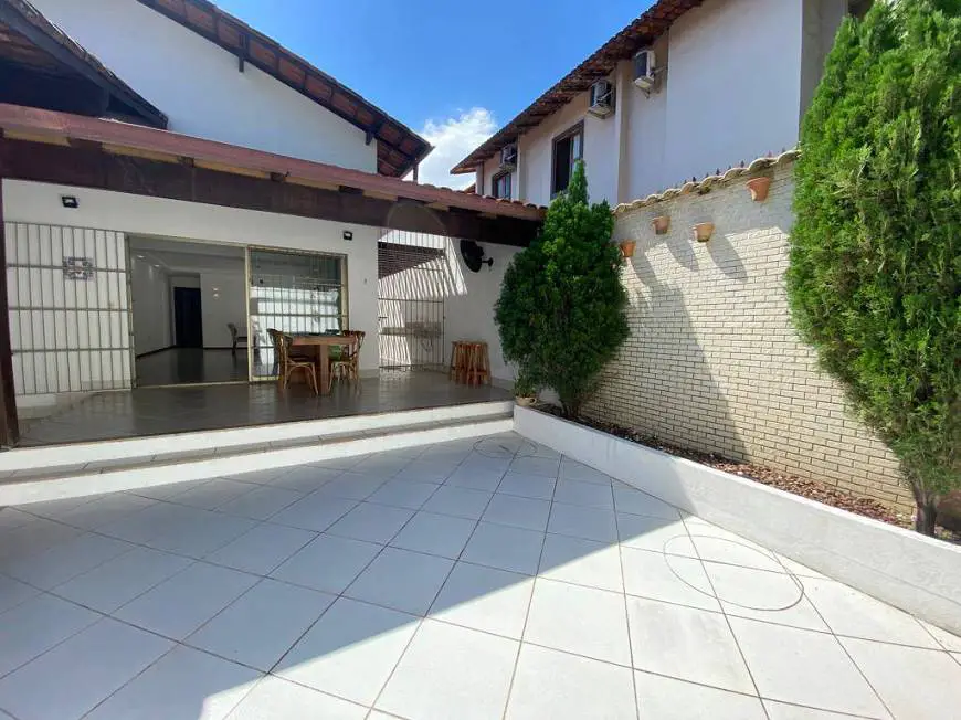 Foto 2 de Casa com 5 Quartos à venda, 310m² em Centro, Vila Velha