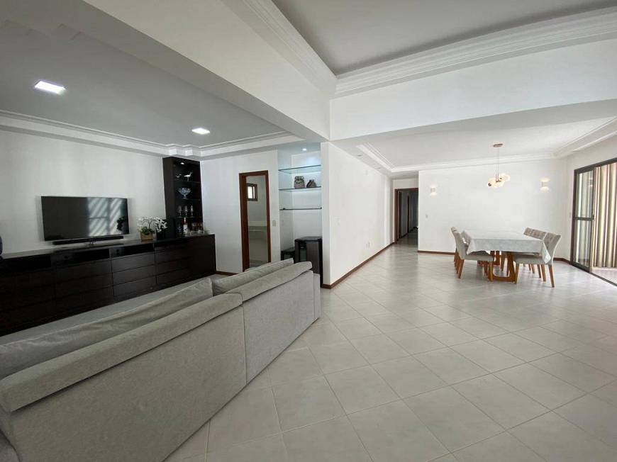 Foto 4 de Casa com 5 Quartos à venda, 310m² em Centro, Vila Velha