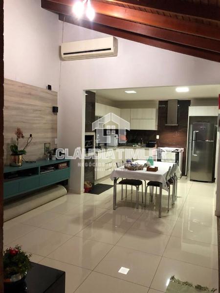 Foto 3 de Casa de Condomínio com 3 Quartos à venda, 200m² em Jardim Veraneio, Campo Grande