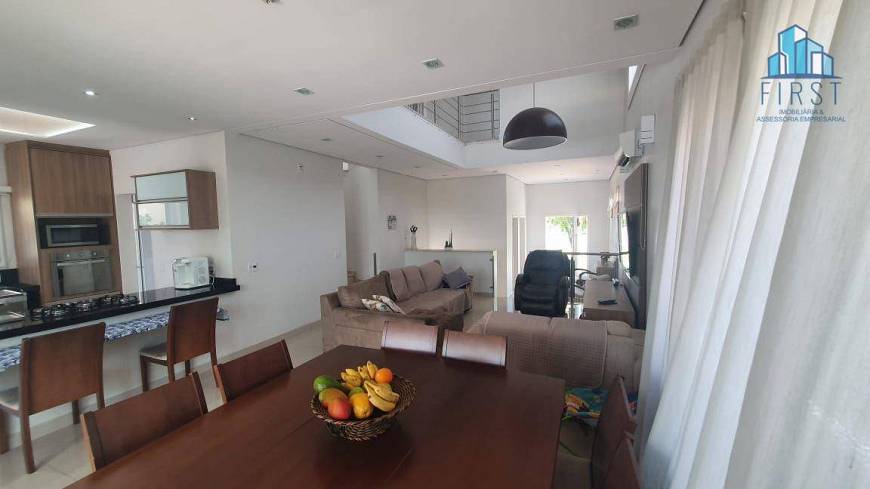 Foto 3 de Casa de Condomínio com 3 Quartos à venda, 250m² em Vila Bossi, Louveira