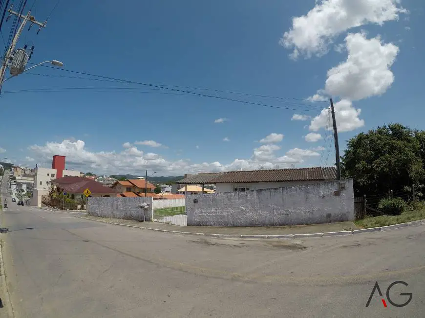 Foto 1 de Lote/Terreno à venda, 588m² em Ipiranga, São José