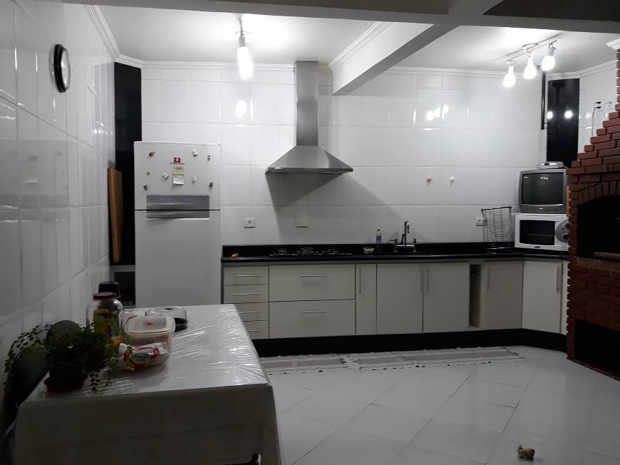Foto 1 de Sobrado com 4 Quartos à venda, 220m² em Conjunto Residencial Vista Verde, São Paulo