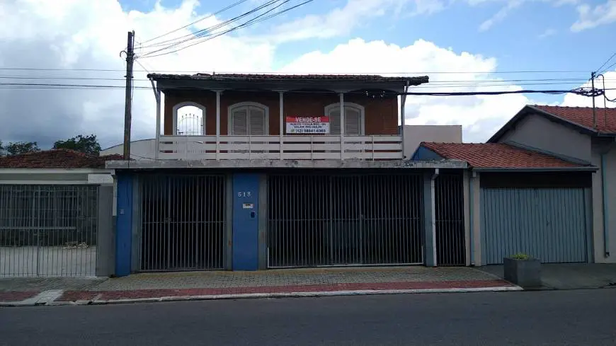 Foto 1 de Sobrado com 4 Quartos à venda, 250m² em Vila São Pedro, São José dos Campos