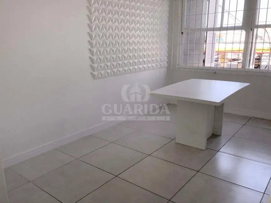 Foto 1 de Apartamento com 2 Quartos à venda, 70m² em Floresta, Porto Alegre