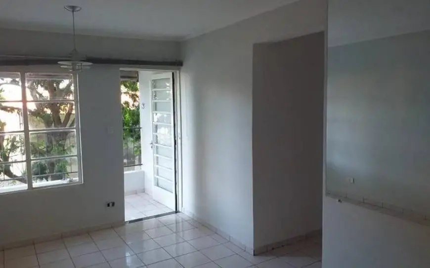 Foto 5 de Apartamento com 2 Quartos para alugar, 58m² em Jardim São Lourenço, Campo Grande