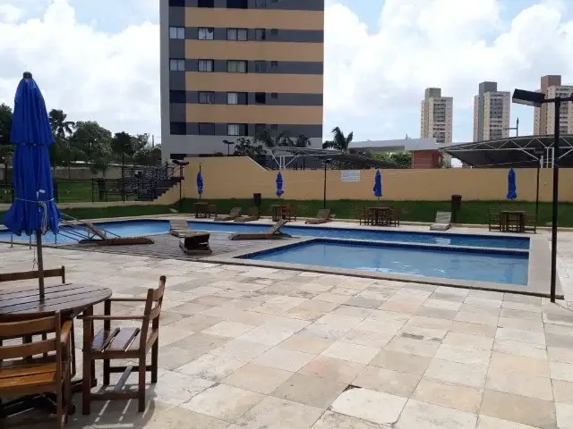 Foto 4 de Apartamento com 2 Quartos para alugar, 52m² em Pitimbu, Natal