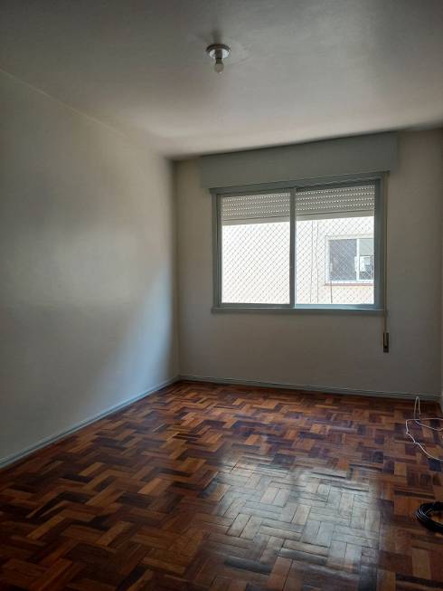 Foto 5 de Apartamento com 2 Quartos para alugar, 72m² em São Sebastião, Porto Alegre