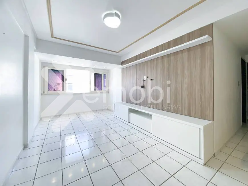 Foto 1 de Apartamento com 3 Quartos para alugar, 80m² em Barro Vermelho, Natal