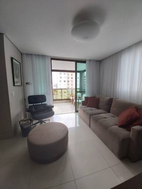 Foto 3 de Apartamento com 3 Quartos para alugar, 118m² em Savassi, Belo Horizonte