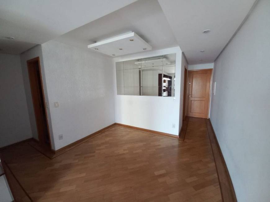 Foto 2 de Apartamento com 3 Quartos para alugar, 72m² em Vila Guarani, São Paulo