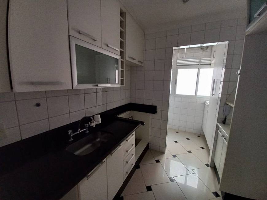Foto 5 de Apartamento com 3 Quartos para alugar, 72m² em Vila Guarani, São Paulo